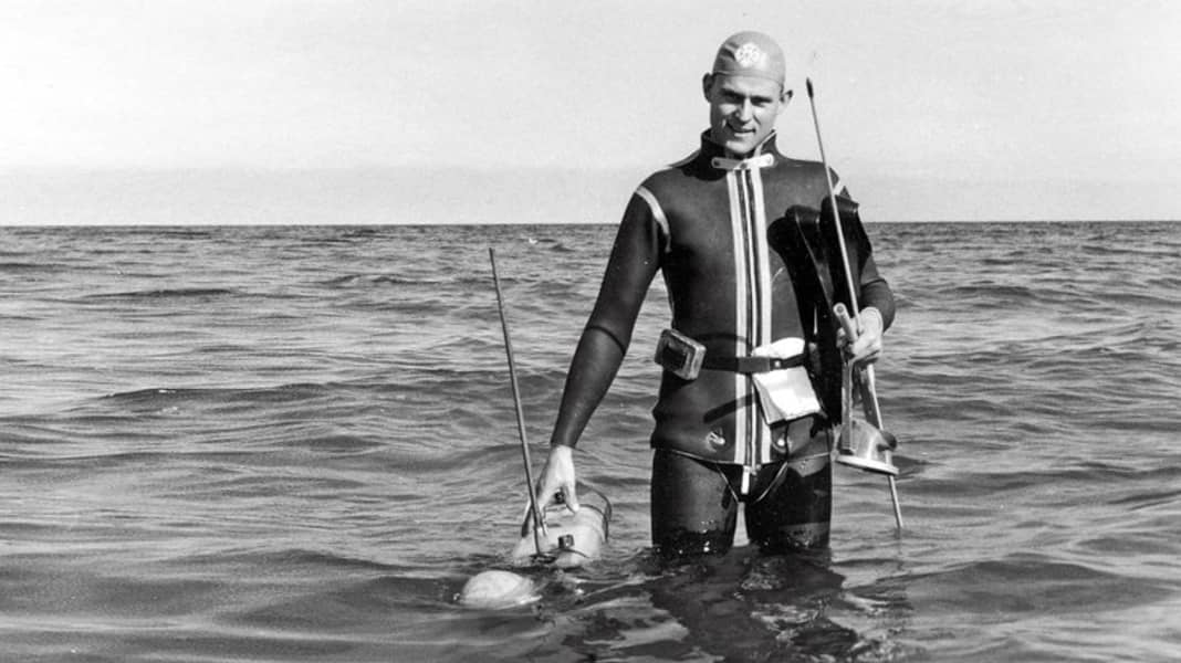 Divisione tedesca: come la fuga dalla DDR è riuscita con un Aqua Scooter