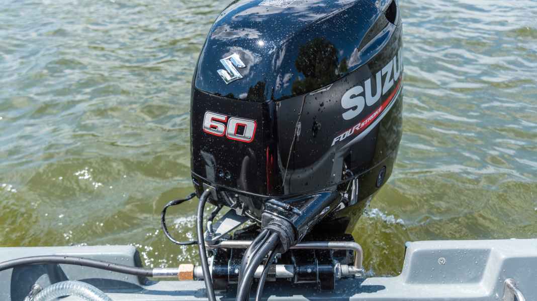 Basic knowledge of outboard engines: The big outboard ABC | BOOTE