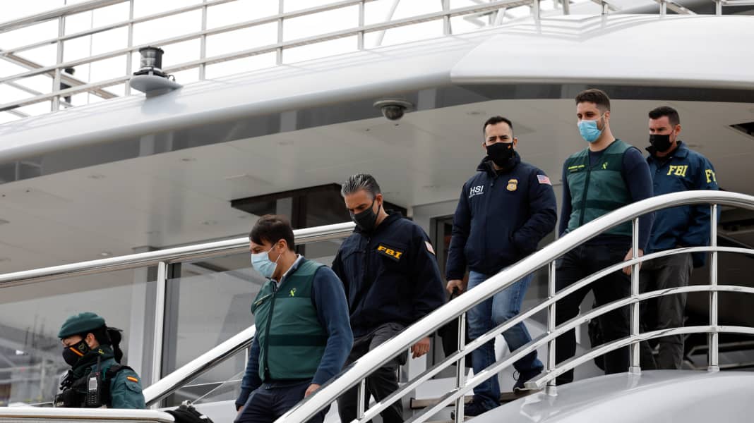Recht: Europäische Yachtzuliefer-Industrie von Sanktionen für russische Staatsbürger betroffen