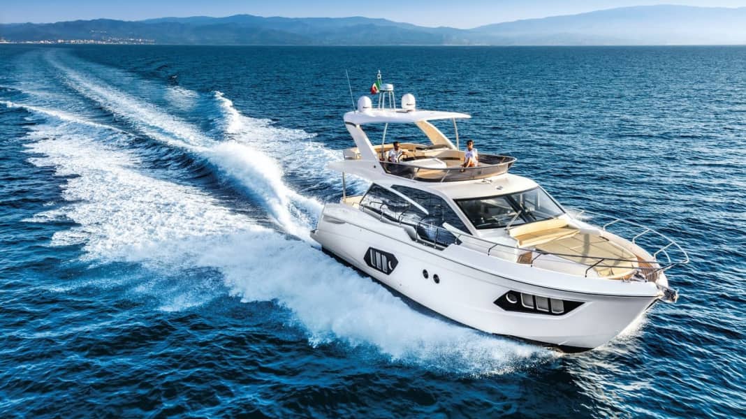 Test: Absolute 50 Fly - Chic flybridge yacht