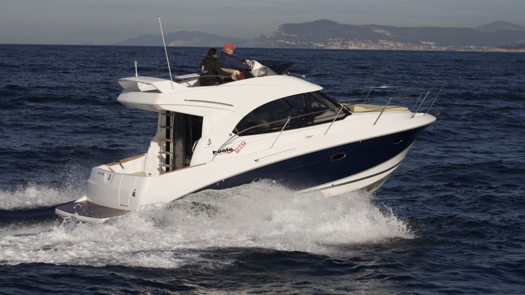 Bénetéau Antares 32