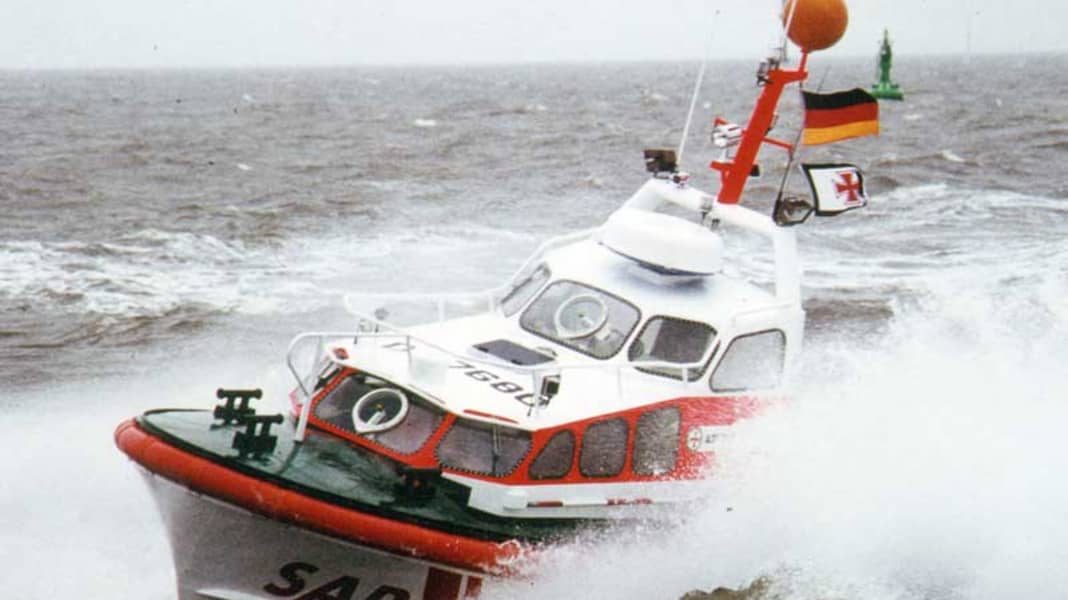 1987: "Asmus Bremer" enters service