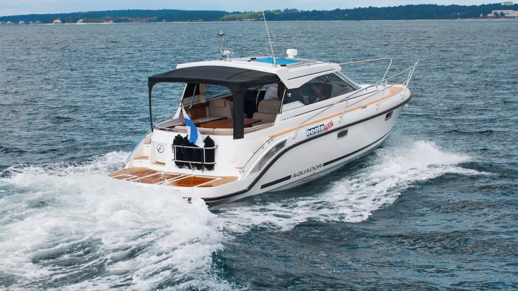 Test: Aquador 30 HT - Spontaneously ready to travel