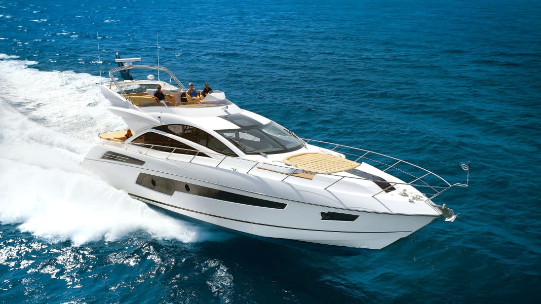Sunseeker 68 Sport Yacht