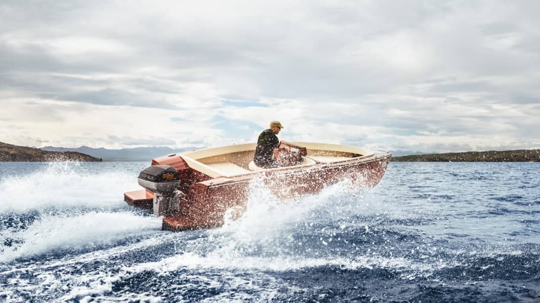 E-power like 80 hp: Torqeedo Deep Blue