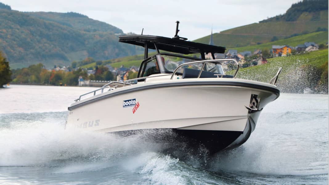 Test: Day cruiser with outboard motor - Nimbus T8