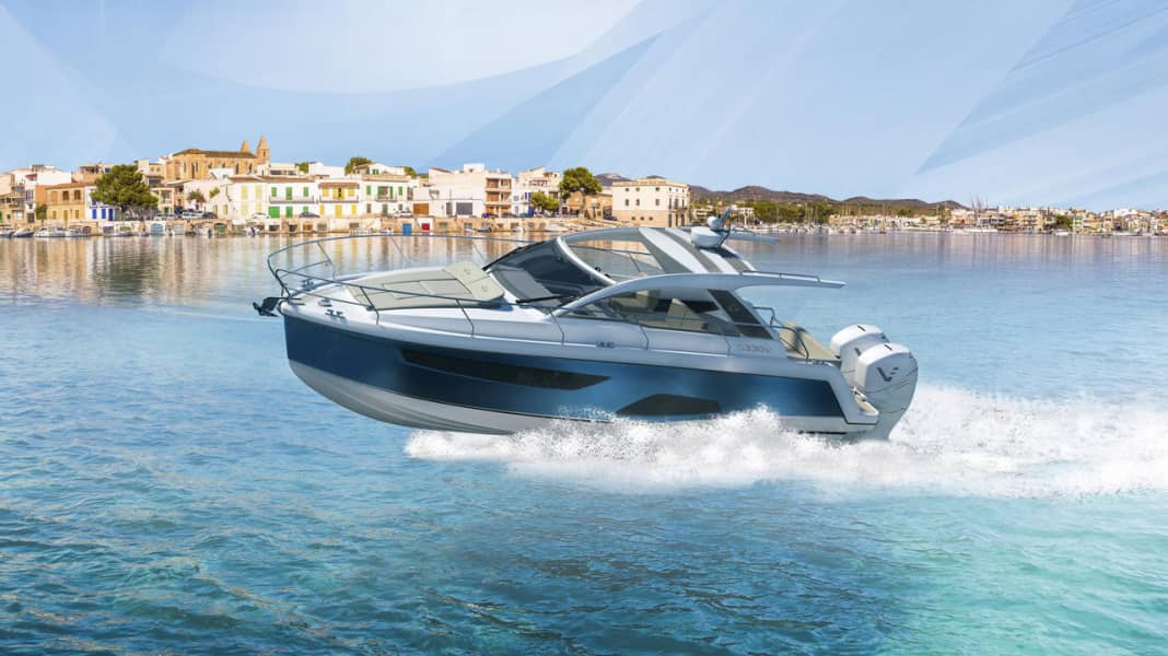 Novelty: Sealine S330v - Outboard Baby!