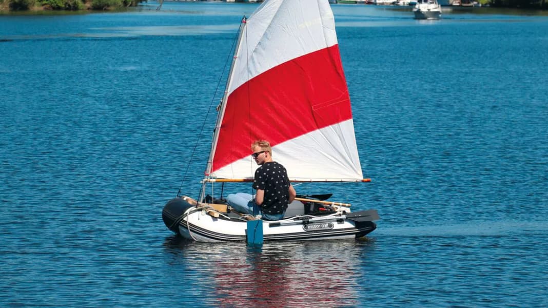 Werkstatt: DIY-Segler aus einem Schlauchboot