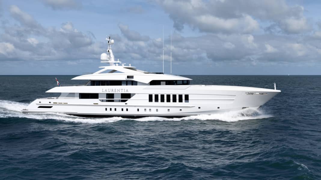 Heesen liefert "Laurentia" aus
