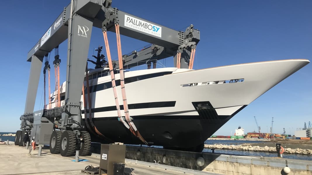 ISA Yachts wasserte „Agora III“
