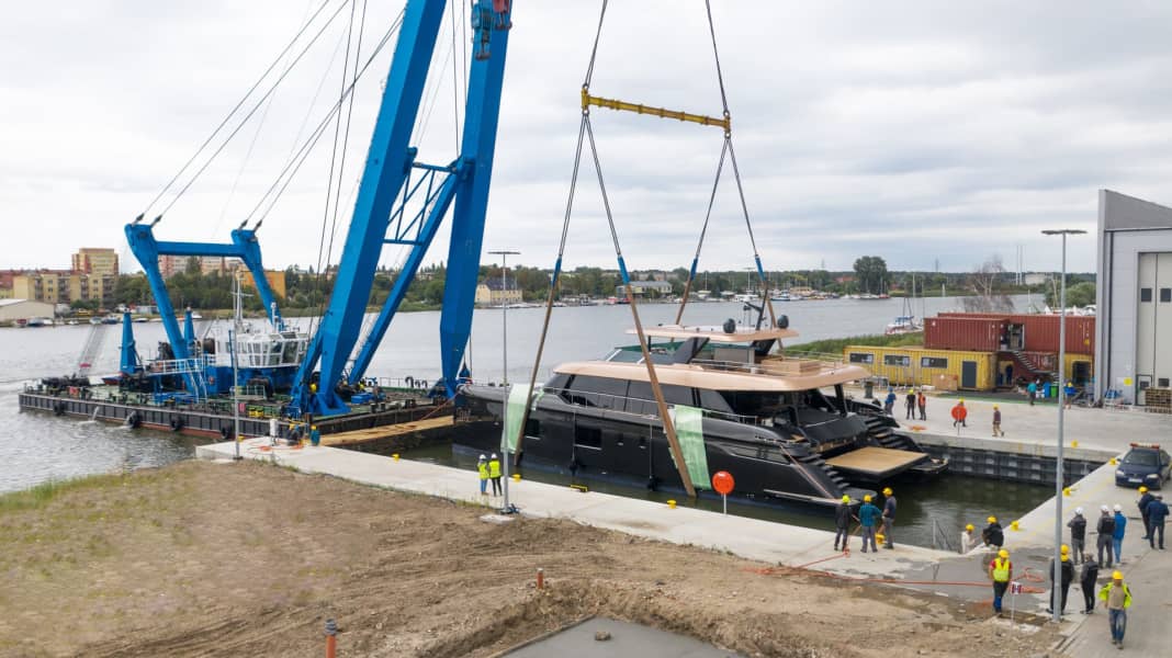 Sunreef launches 28 metre motor cat