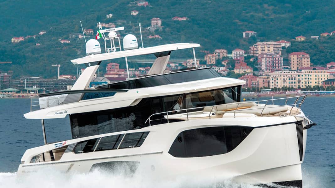 Test: Glider - Absolute Navetta 64