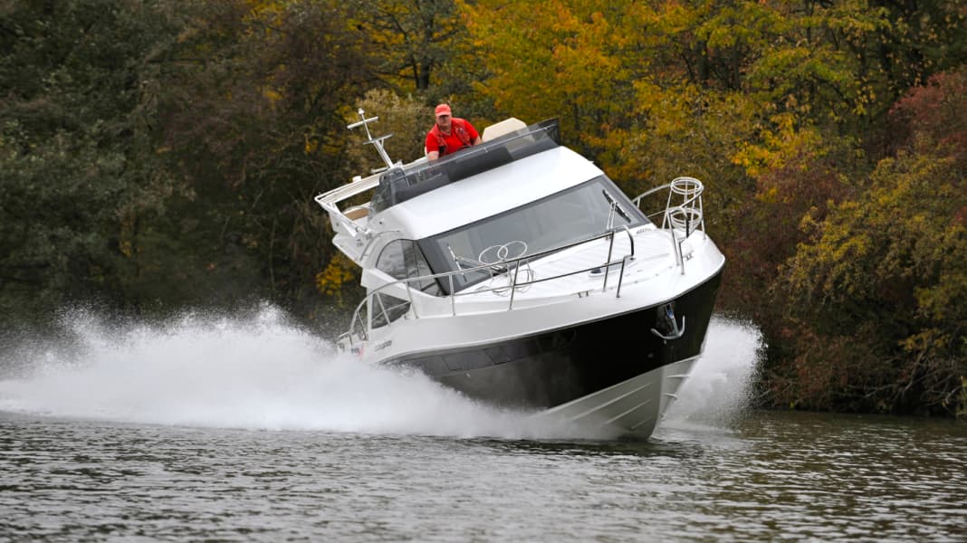 Galeon 340 Fly