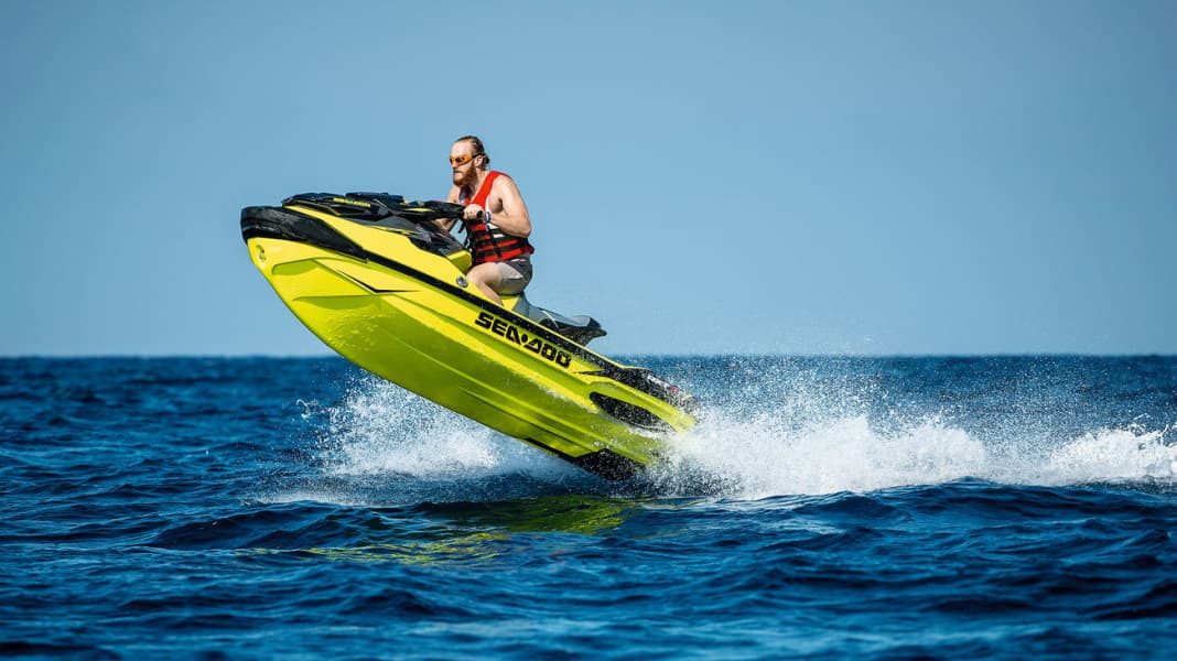 Test: Jetboote - Hoch hinaus