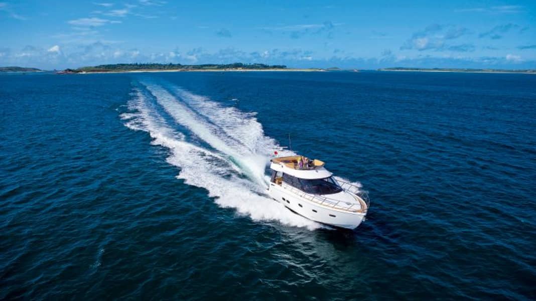 Sealine F46