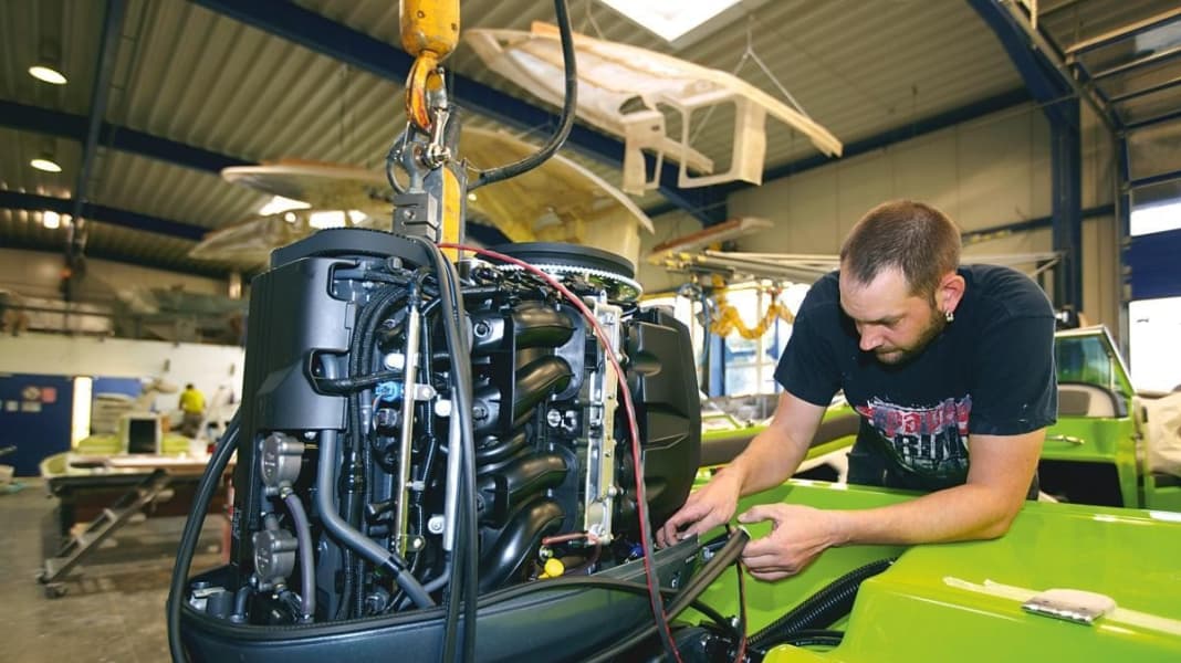 Outboard engines: 150 hp in the test - The new centre