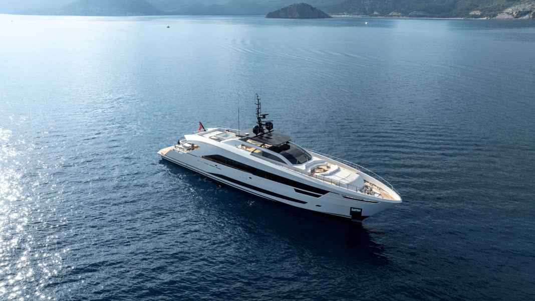 Ximena von Alia Yachts: Neue 43‑Meter‑Yacht feiert Weltpremiere in Palm Beach