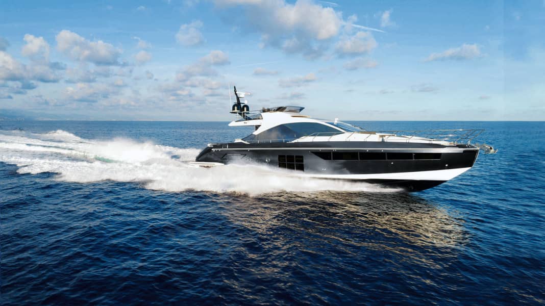 Test: Azimut S7 - Heiße Kohle
