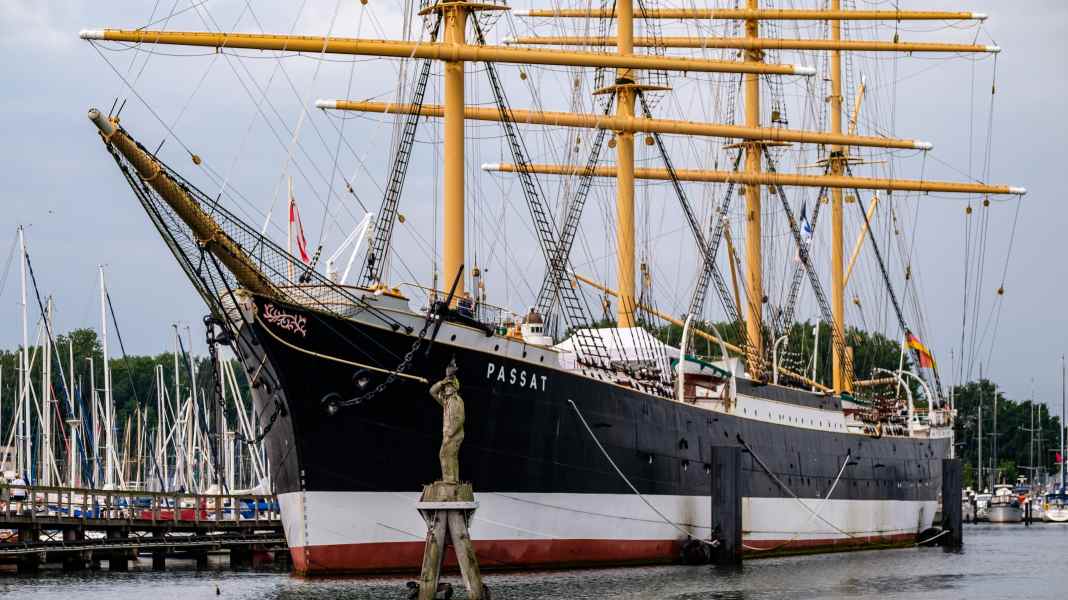Lübeck: Four-masted barque 