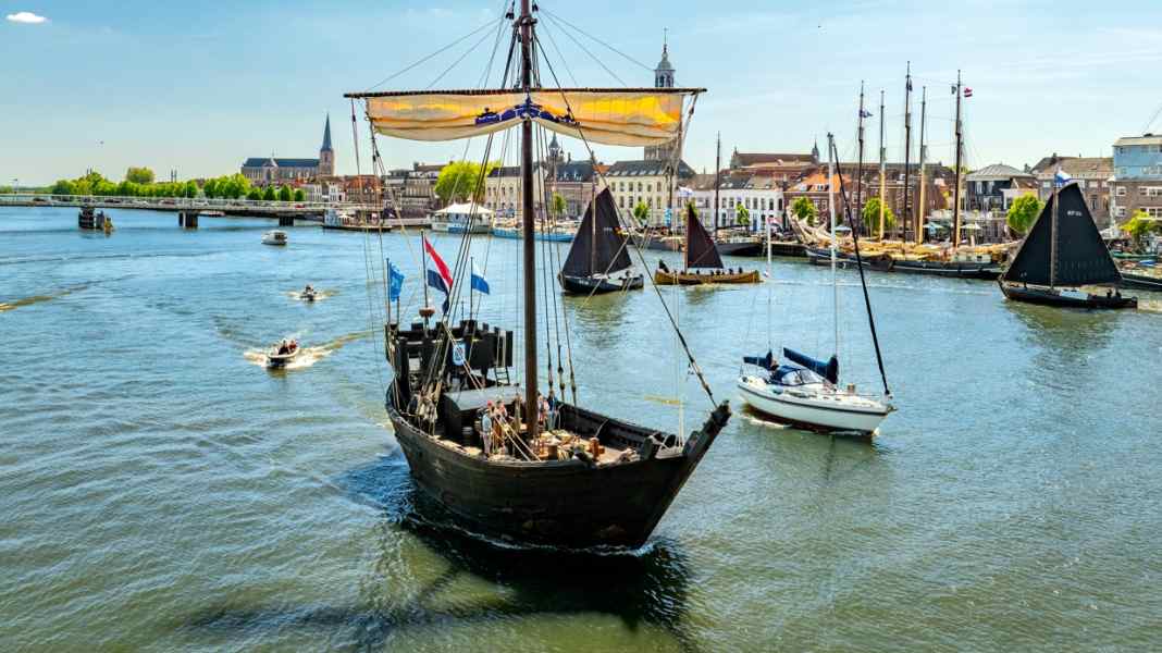 Netherlands: Seven provinces, seven cities - Kampen in Overijssel