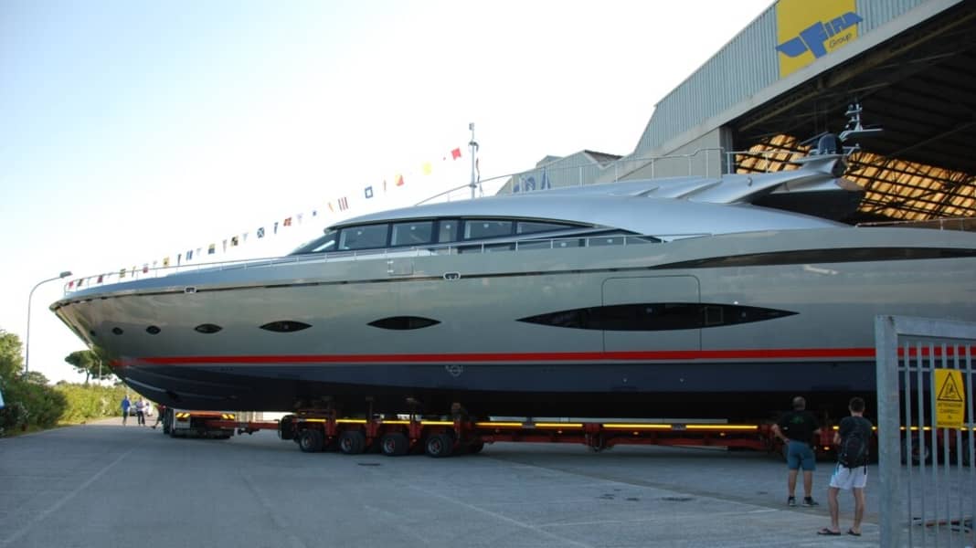 42-Meter-Gleiter aus Carrara