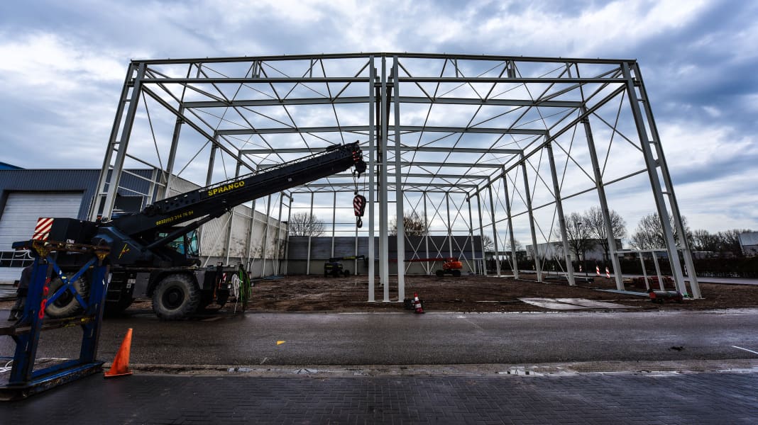 Van der Valk baut neue Halle