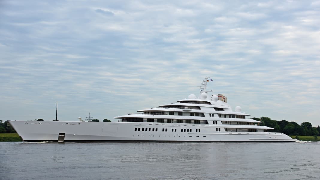 "Azzam" on a test drive