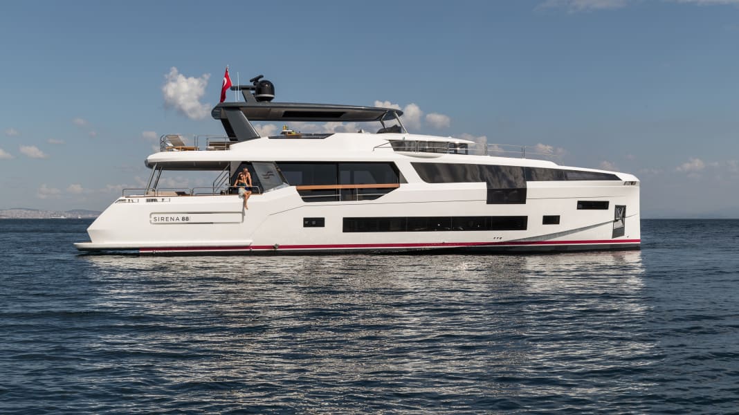Sirena launchte 27-Meter-Flaggschiff