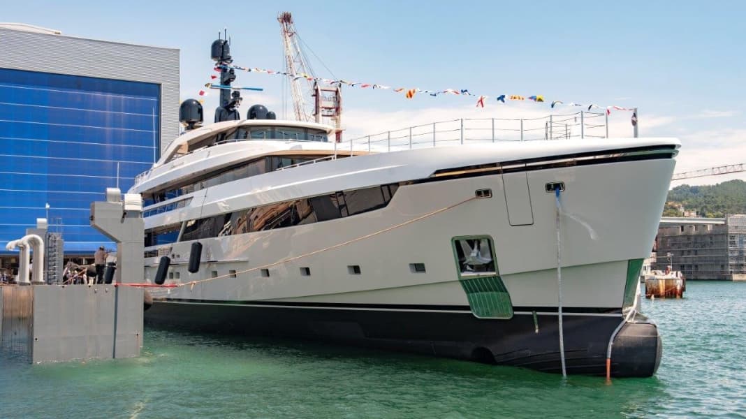 62 Meter von Sanlorenzo