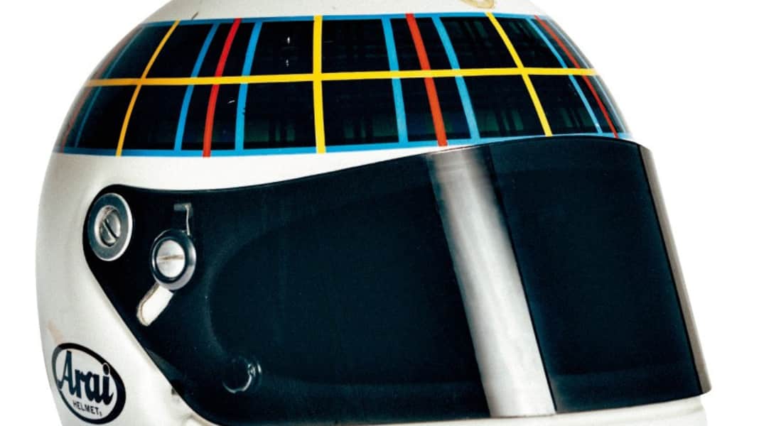 IM RÜCKSPIEGEL - Kennen Sie den noch? PORSCHE KLASSIK feiert die größten Rennfahrer und ihre Helme.