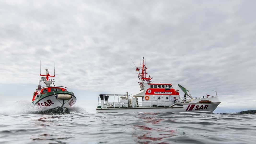 Sea rescuers ask for help