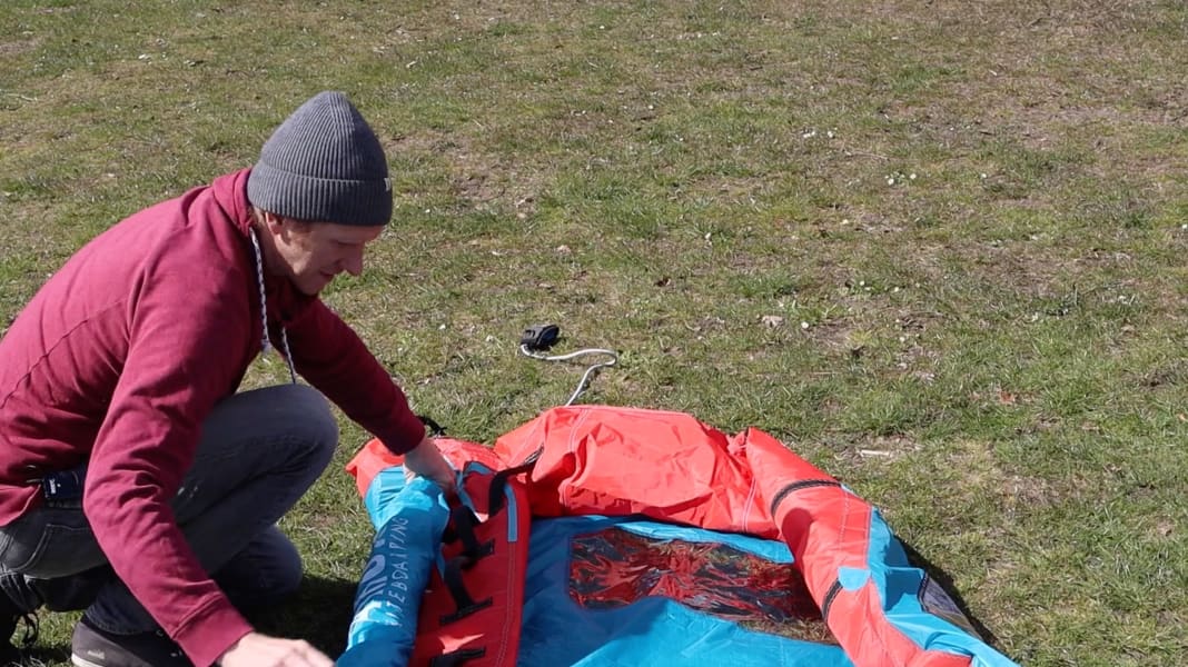 Wingsurf tips & tricks - rolling the wing correctly