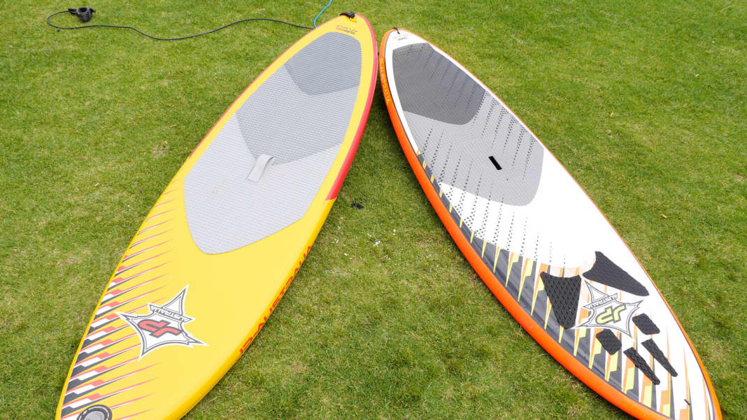 Test Wave-SUP: Inflatable gegen Hardboard