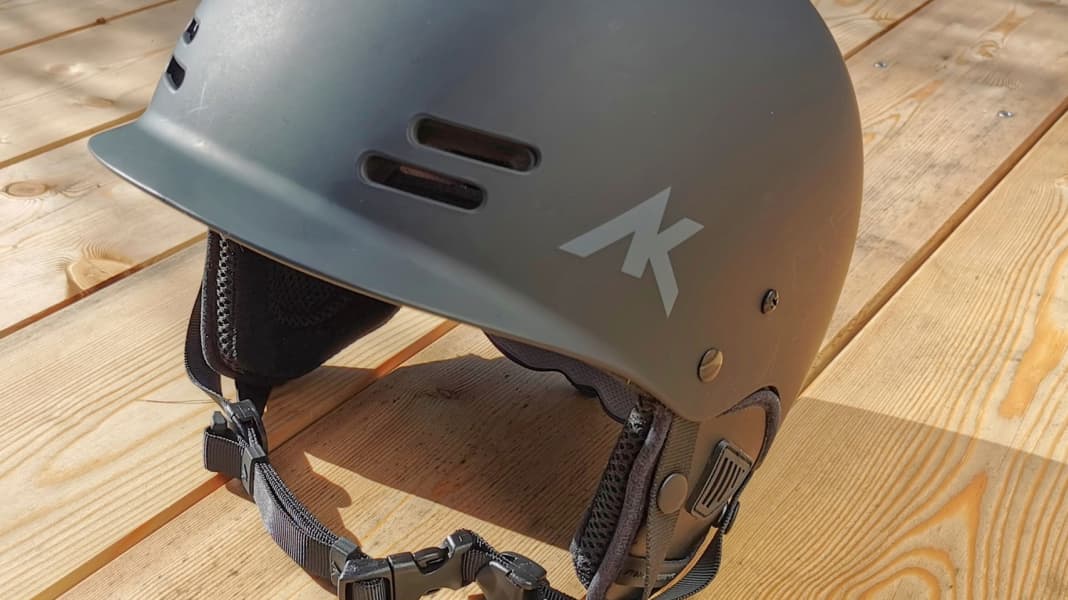 New windsurfing helmet from "AK"