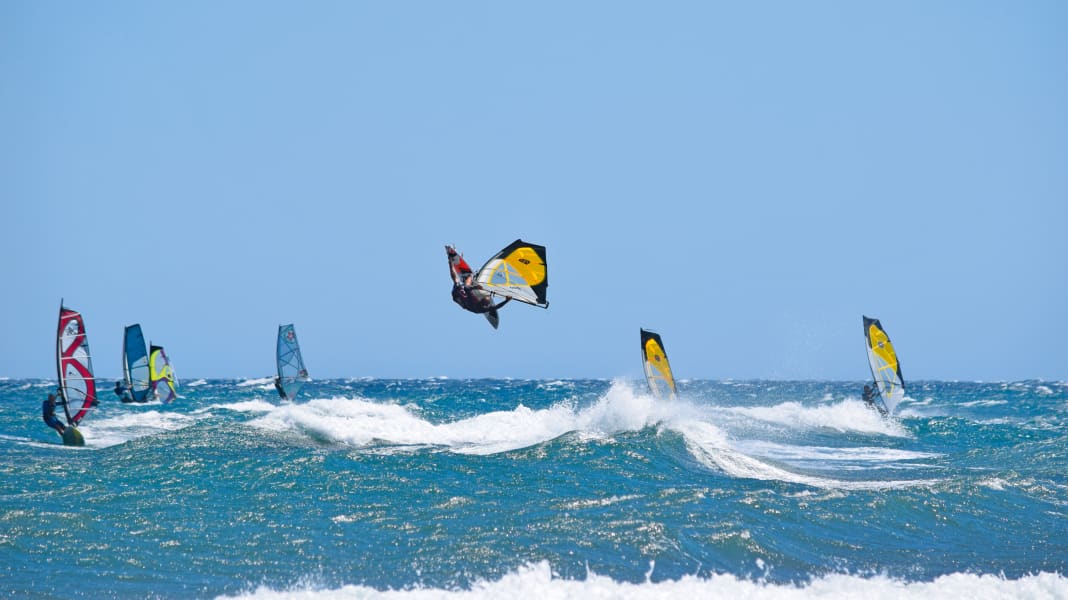 Loutsa - the best windsurfing spots east of Athens