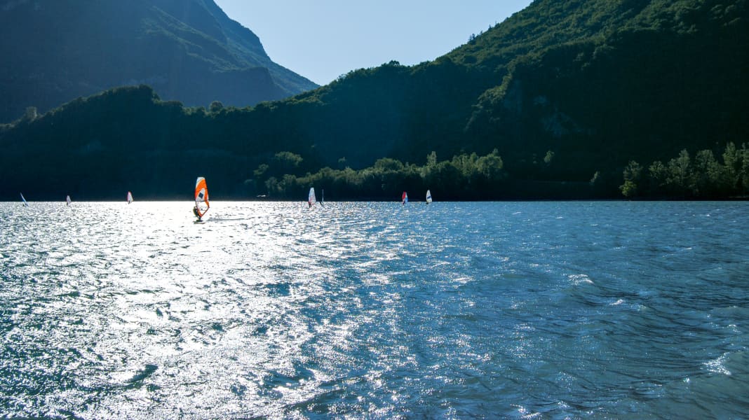 Lago di Cavazzo - the best windsurfing spots at a glance