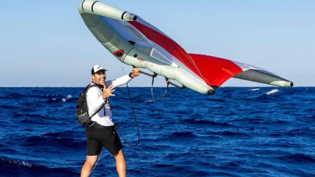 World record: Dimitris Apalagakis foils from Athens to Crete in one day