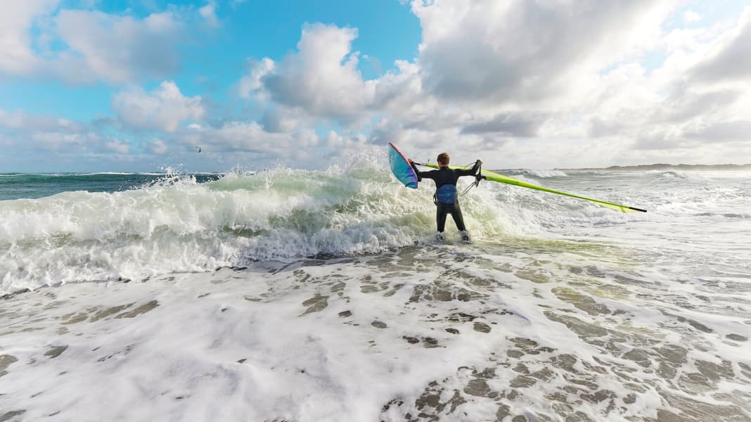 Riding technique How to master the shorebreak SURF