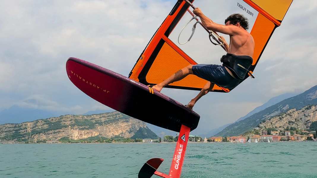 Test freeride foils 2024: features and details of boards and foils