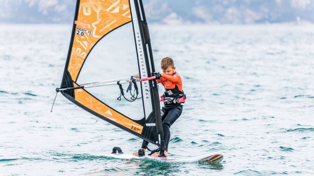 Windsurfing for kids - how to find the right board