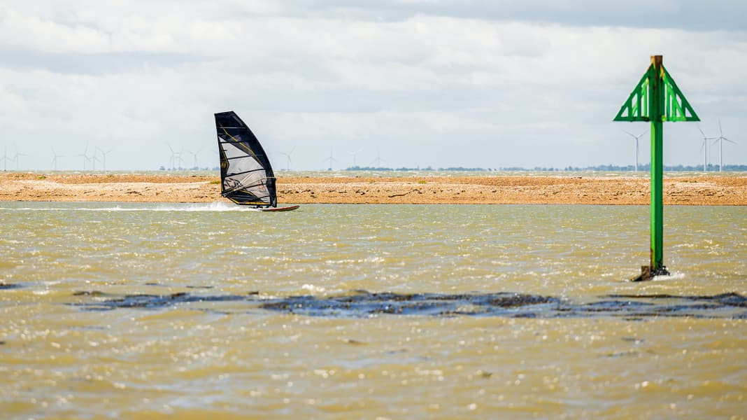 Surf & The City in England: The best windsurfing spots around London