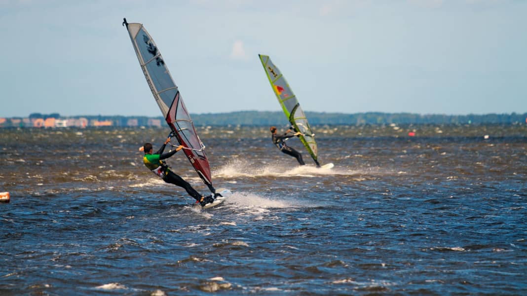Größtes Stehrevier Deutschlands: Ummanz auf Rügen – der Windsurf-Aufsteigerspot des Monats