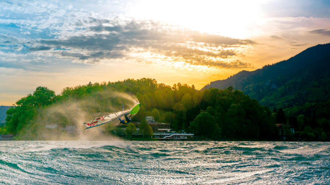 Surfen in Bayern – die besten Spots für Windsurfer