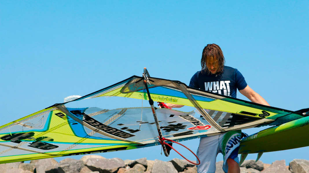 Windsurf-Segel richtig reparieren – so wird’s gemacht