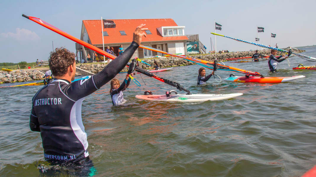 Become a VDWS water sports assistant!