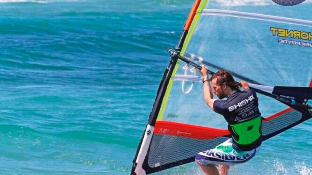 Windsurfing technique: How to stay on course when planing