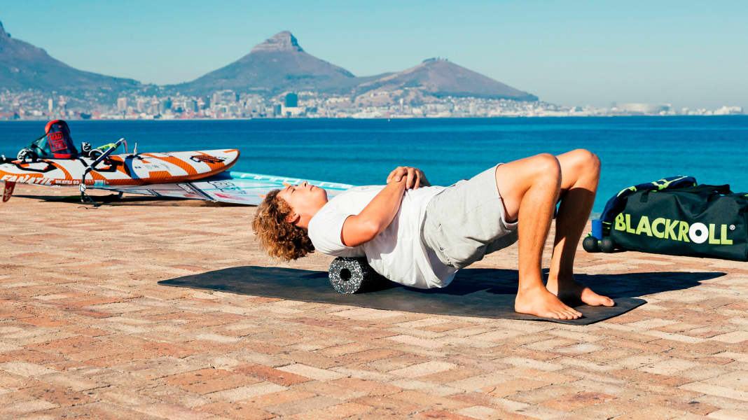 Schmerzfrei Surfen: Training mit der Blackroll - Teil 1