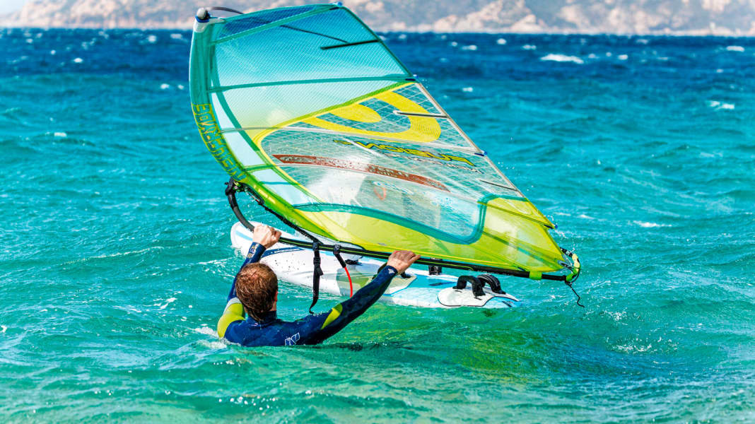 Windsurfing technique: How to get off the water