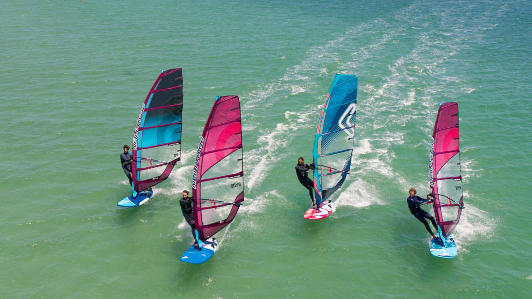 Test 2020: 7 freeride boards with 125 litres in comparison