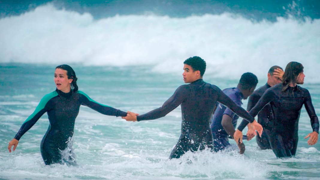 THE LAST WAVE | Mystery-Surferserie bei ZDFneo